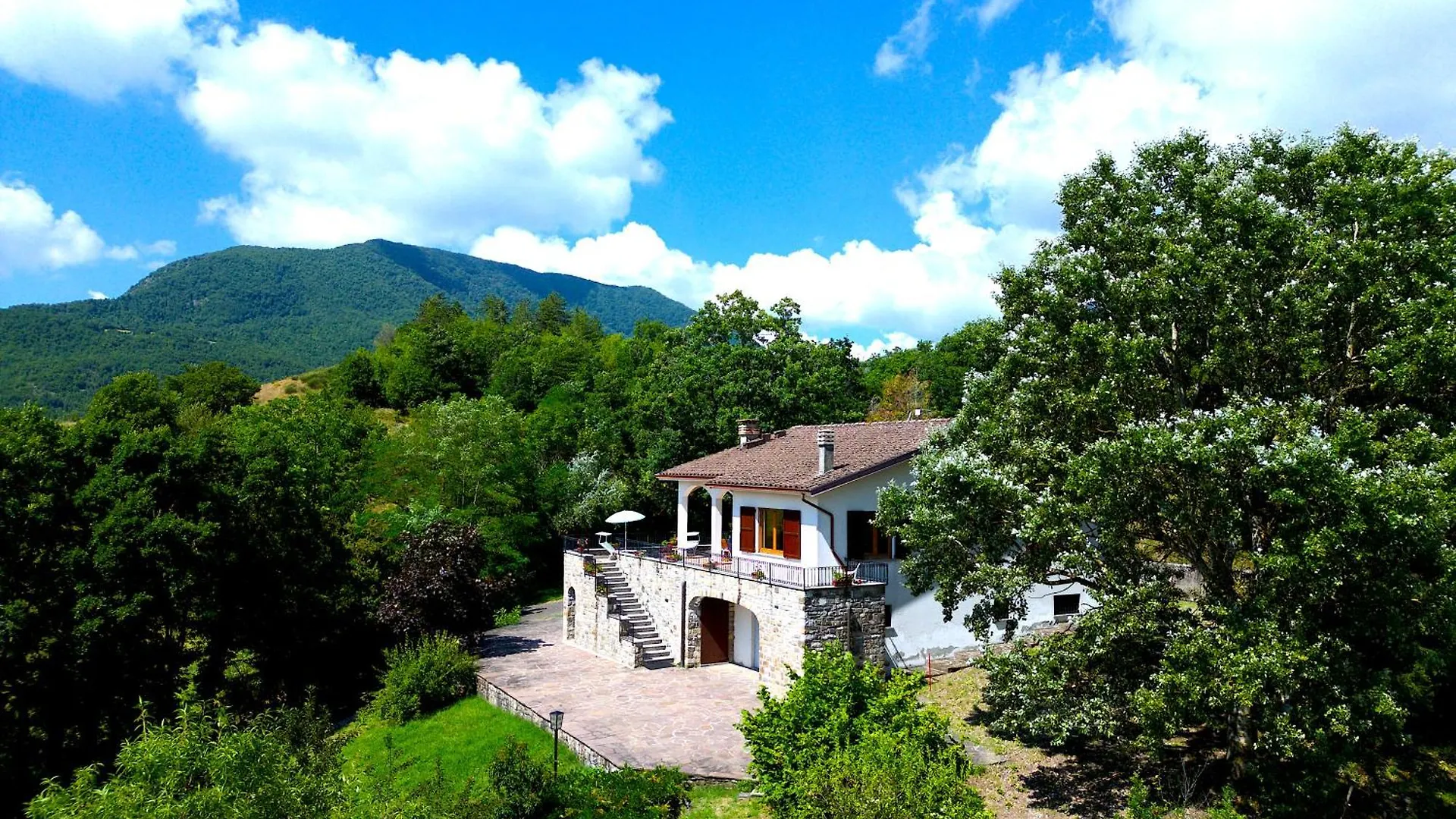 Villa Casa Del Bosco - Vista Mozzafiato & Parco 4 Ettari Bobbio